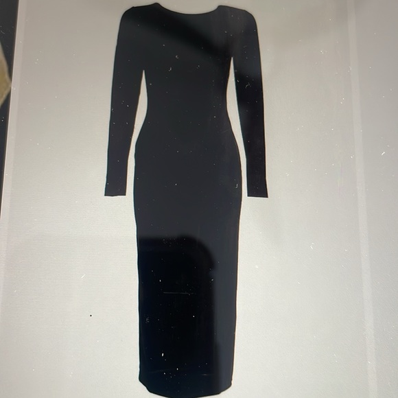 NWT BODYCON BASIC BLACK DRESS - Picture 2 of 12